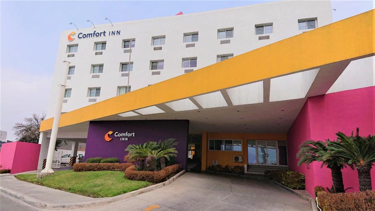 Comfort Inn Monterrey Valle Exterior photo